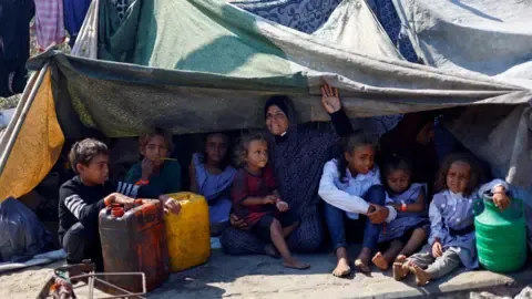 Cataclysmic Situation within Gaza City while Israeli Forces Continue Operations