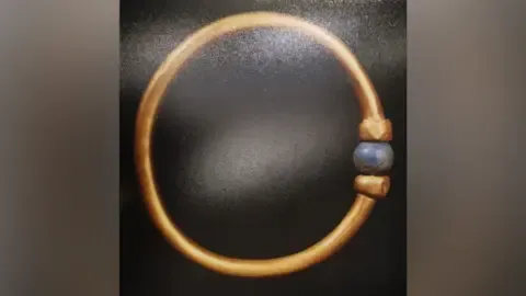 Egyptian Authorities State 3,000-Year-Old Bracelet Has Been Taken and Destroyed